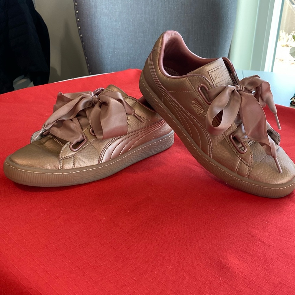 Wms Puma Basket Heart Pink Metallic Sz 9.5